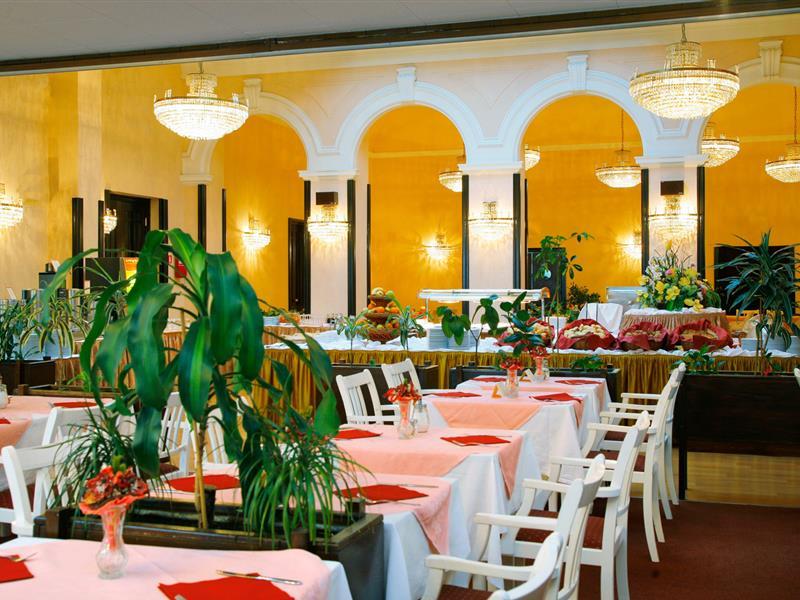 Hotel Opatija Exterior photo